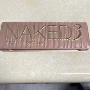 Naked 3 eyeshadow palette